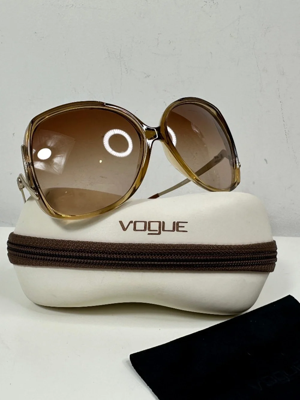 Vogue VO 2638-S Oversized Tortoise Sunglasses 60-15 Made in Italy Case
